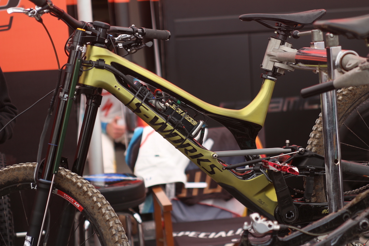 Fort William 2017: Tech Bits In The Race Pits
