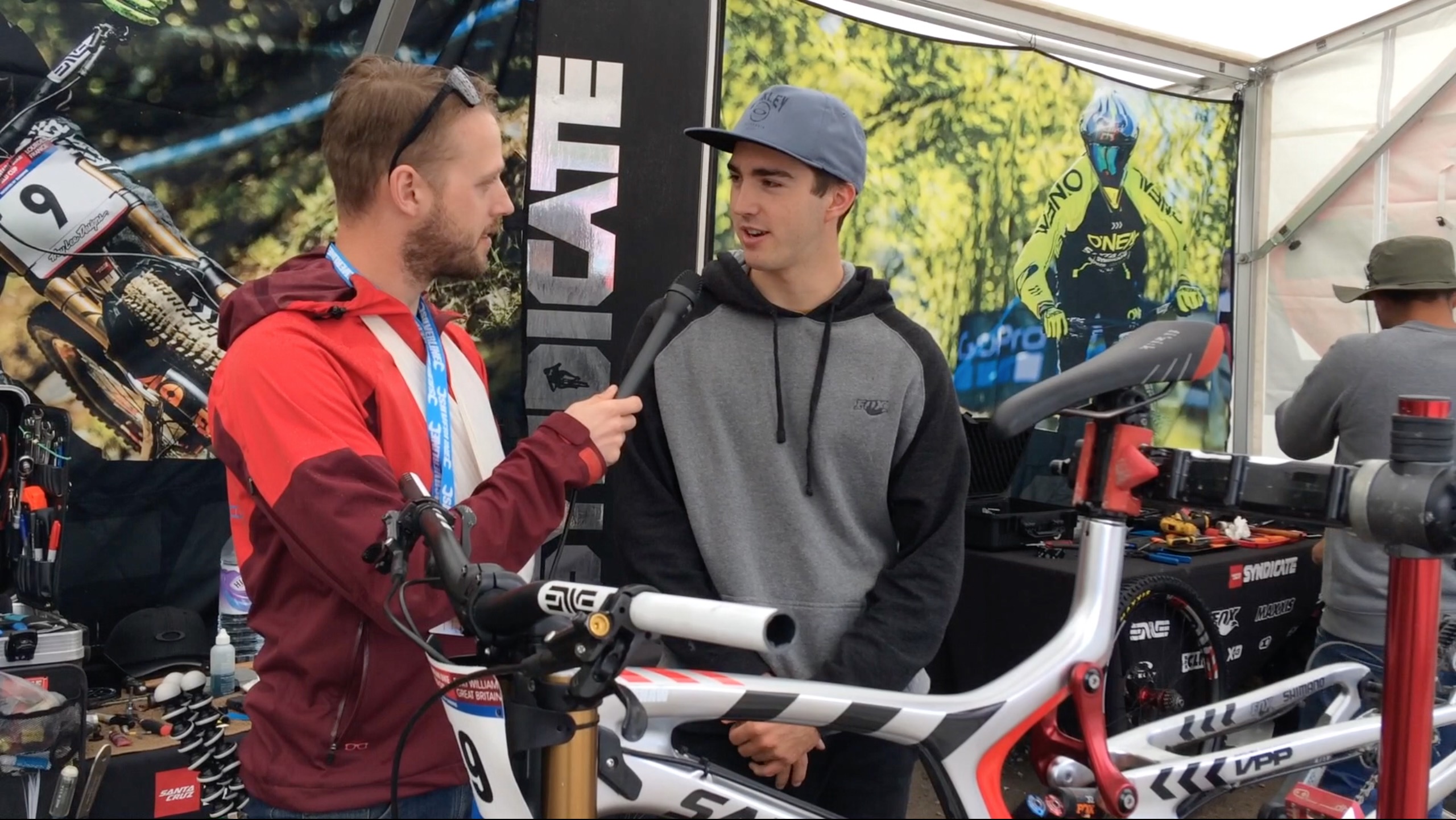 Luca Shaw’s Santa Cruz V10 29er