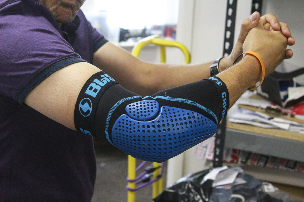 bliss elbow pad chipps