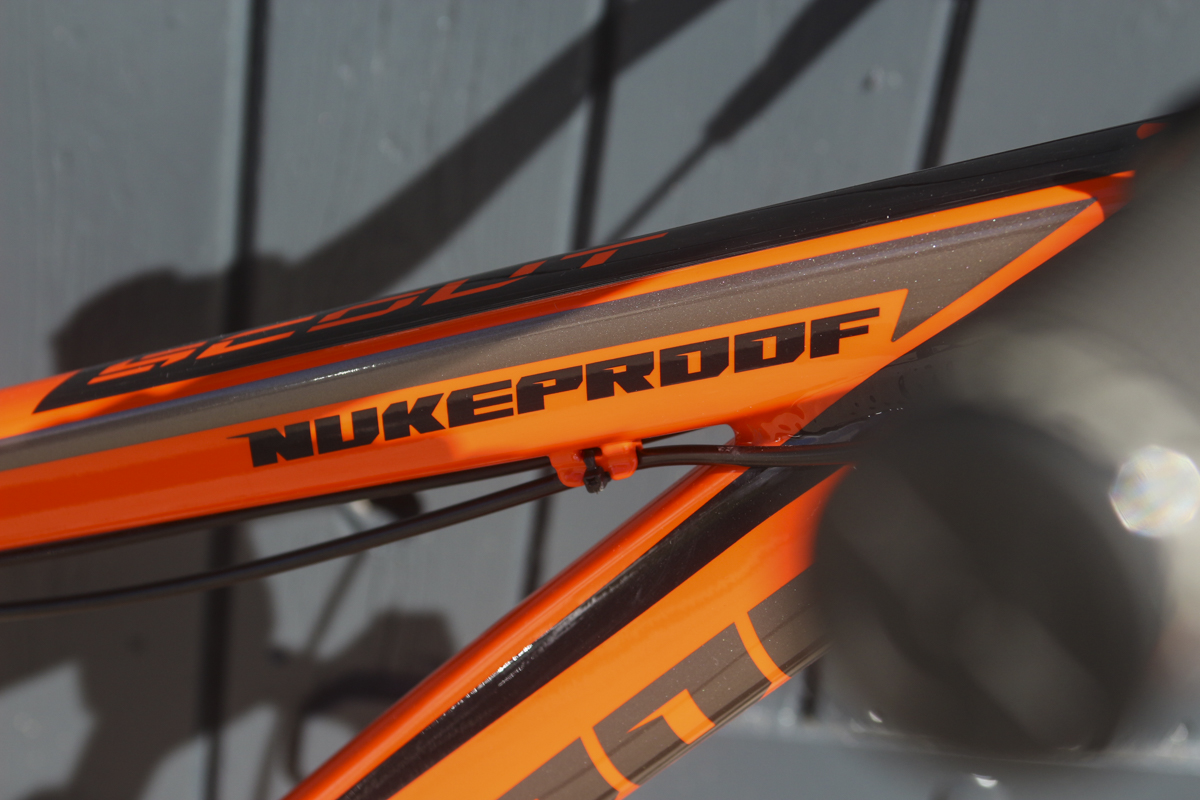 nukeproof scout 290 comp 29in hardtail manitou