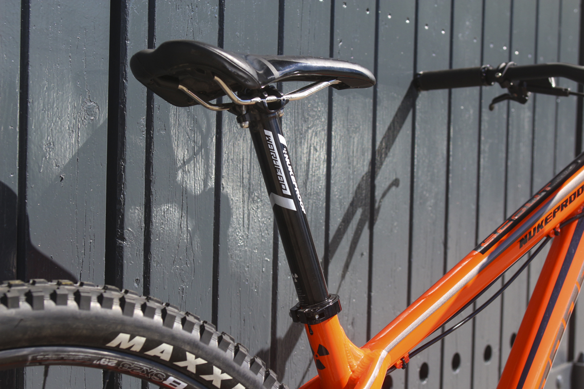 nukeproof scout 290 comp 29in hardtail manitou