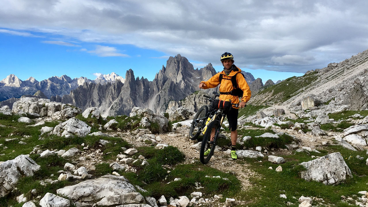 Tito Tomasi - Crossing The Alps