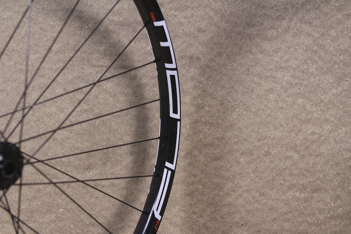 stans notubes flow mk3 wheelset issue 112