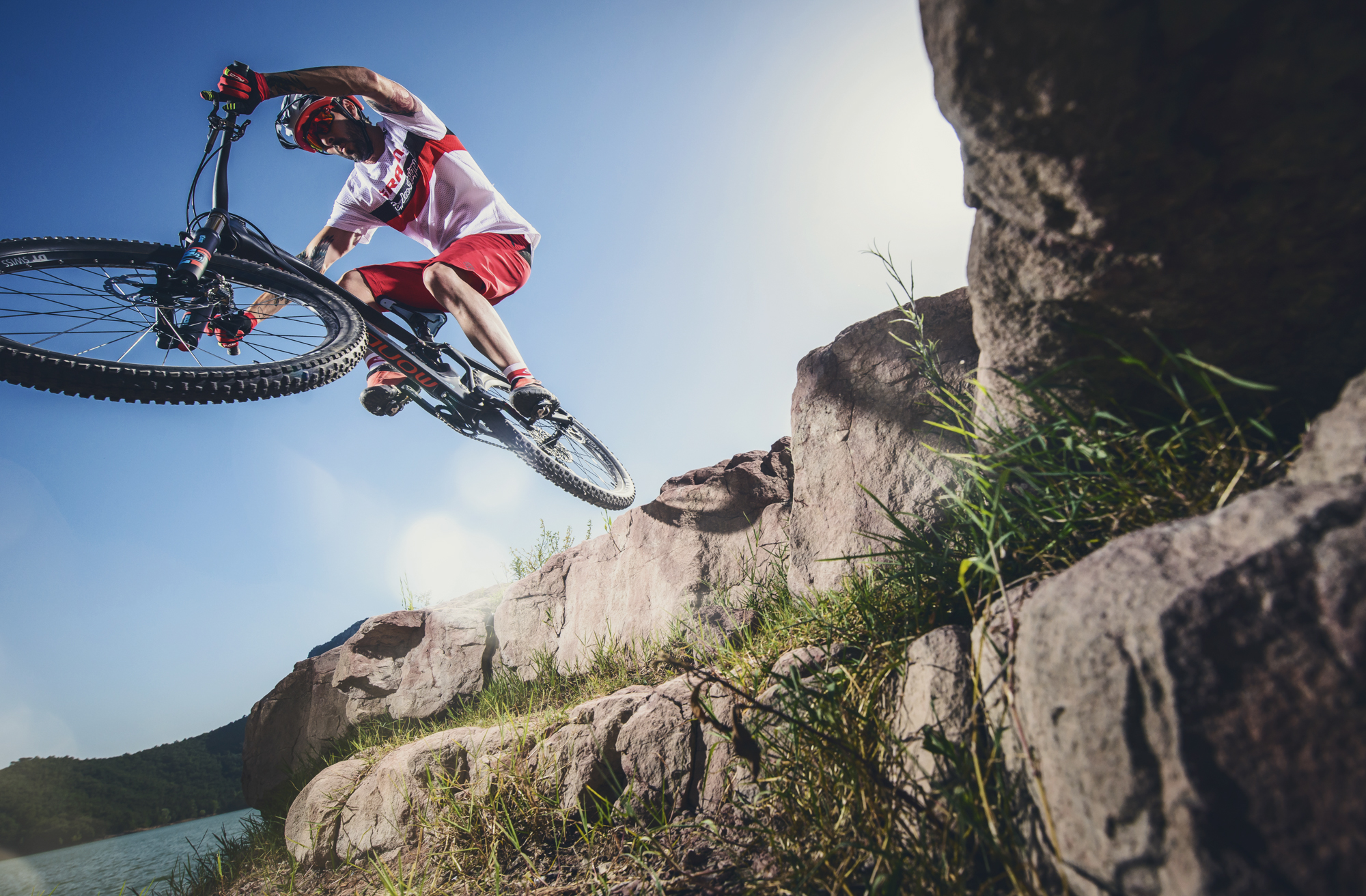 Mondraker Reveals 2018 Foxy Carbon Range