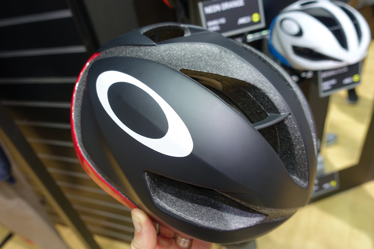 Eurobike 2017: Oakley Releases Aro Bike Helmet