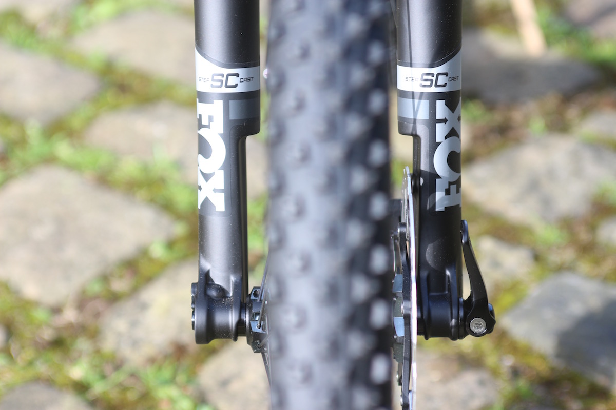 canyon exceed carbon hardtail di2 step cast sc