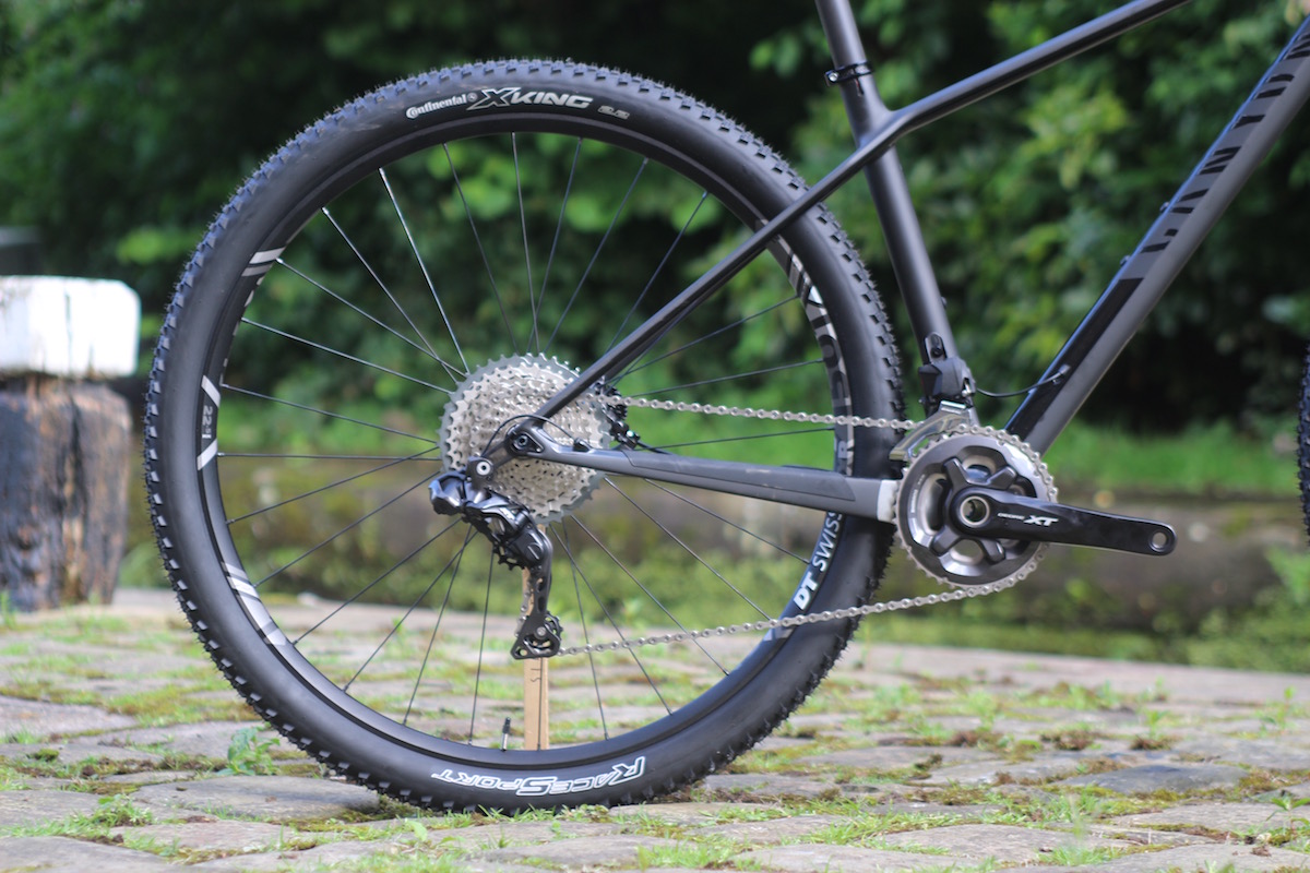 canyon exceed carbon hardtail di2 step cast sc