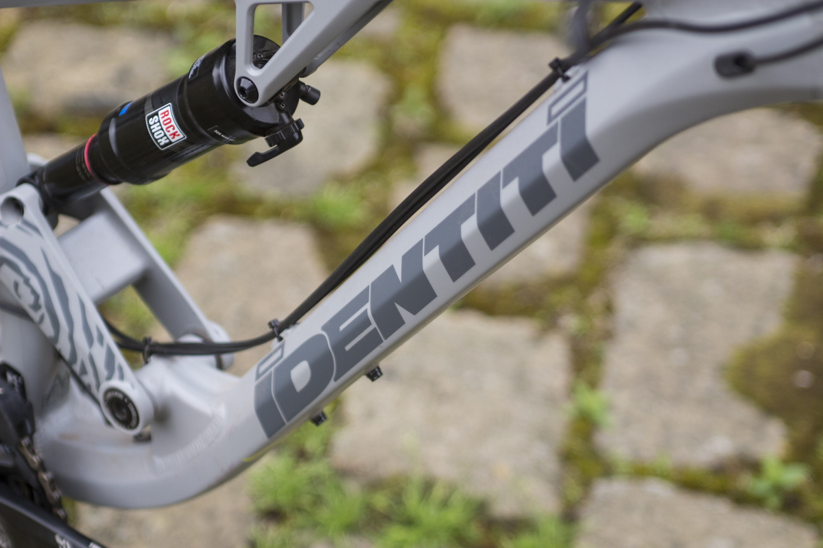 identiti mettle halo gusset