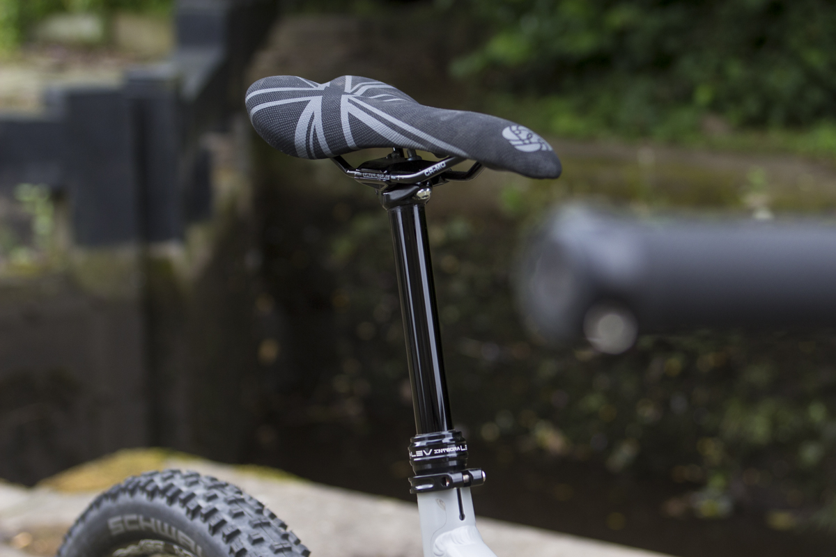 identiti mettle halo gusset