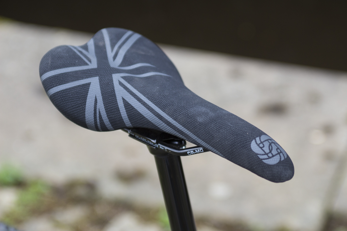 identiti mettle halo gusset