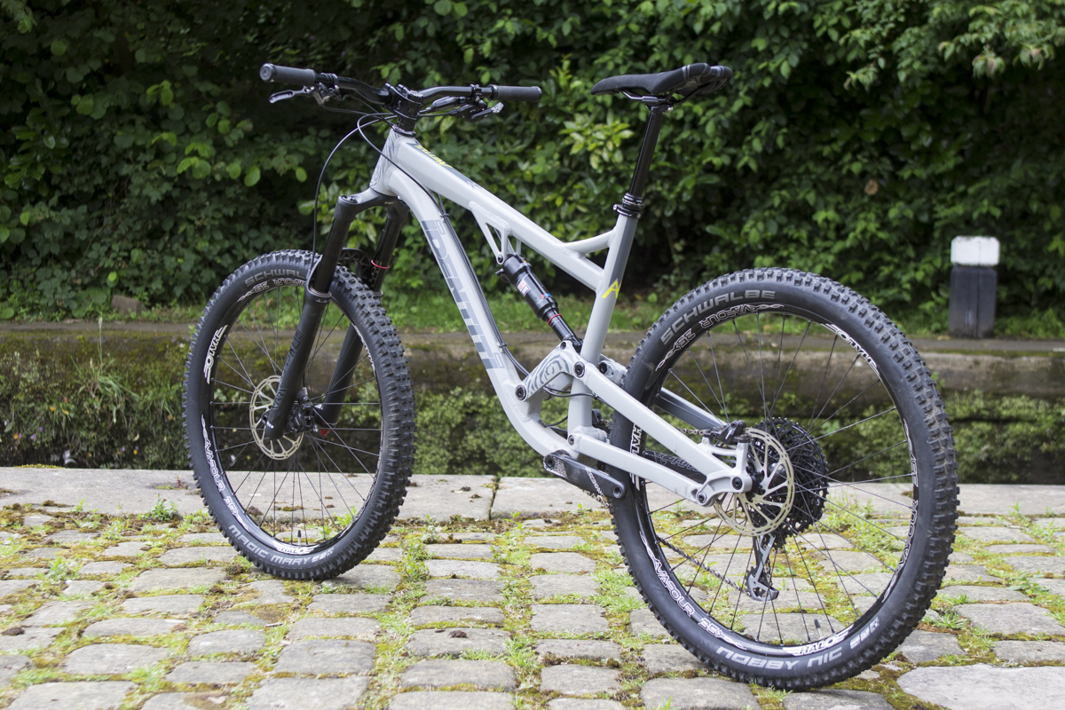 identiti mettle halo gusset