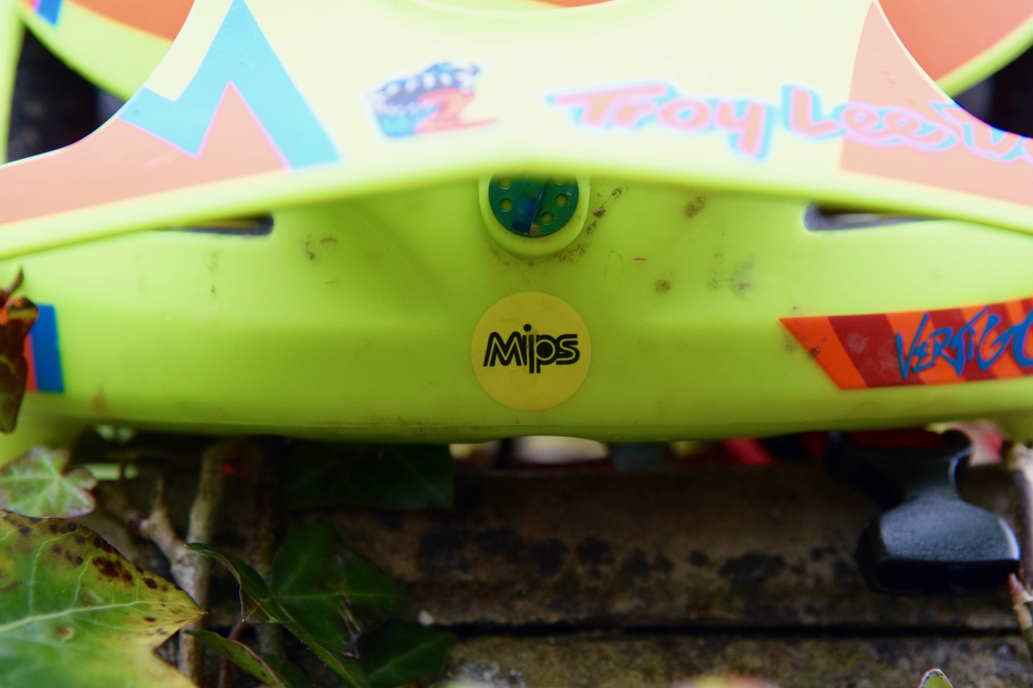Troy Lee A1 MIPS