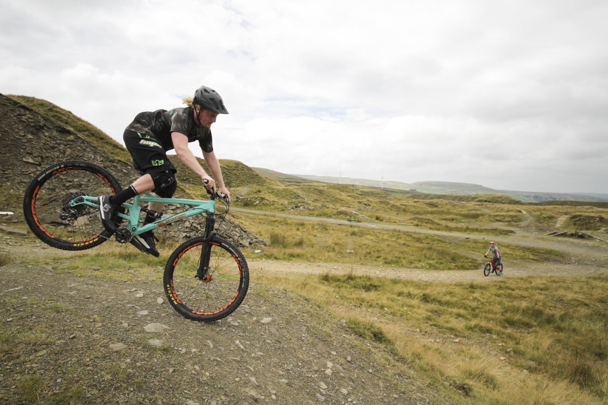 orange four rs review