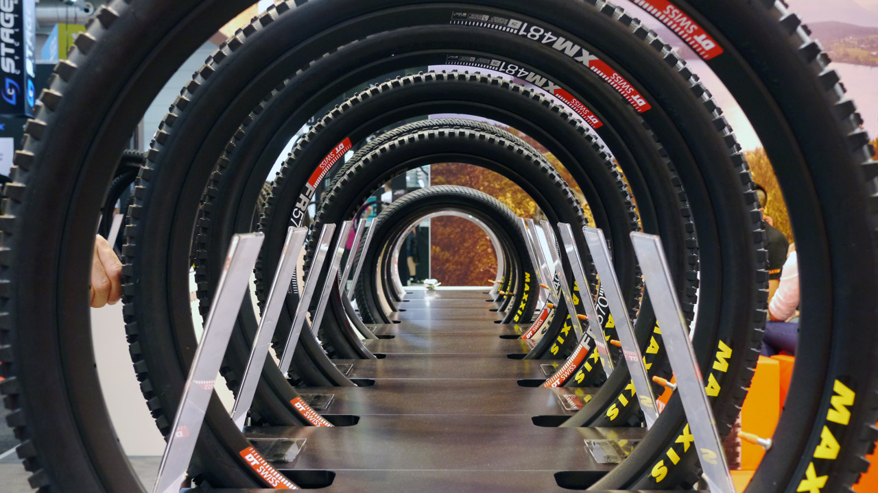 Eurobike 2017: Maxxis Show 29er Downhill Tyres And 26+