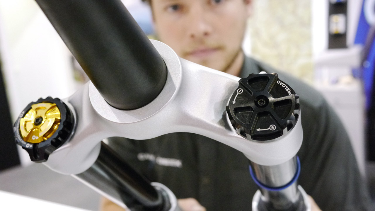 Eurobike 2017: Cane Creek Introduce Coil Version Of Helm Fork