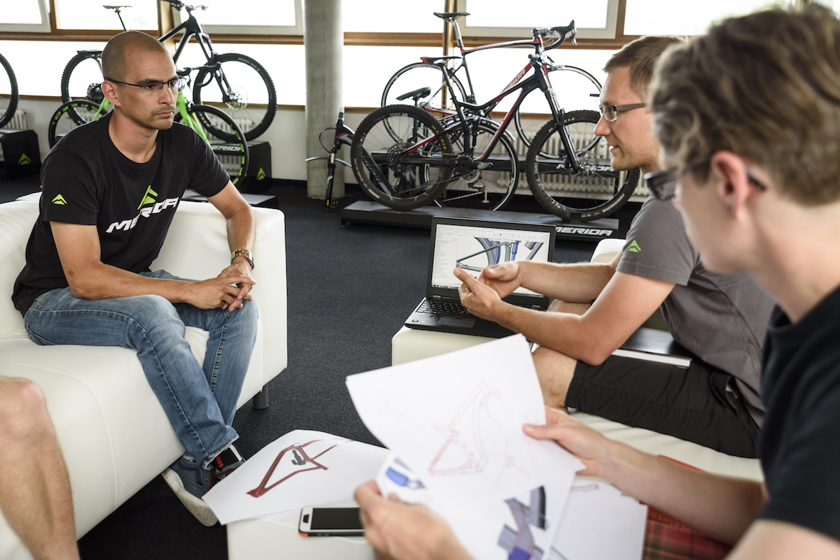 http://singletrackmag.com/wp-content/uploads/2016/05/from-race-to-trail-merida-launch-three-new-big-hardtails/