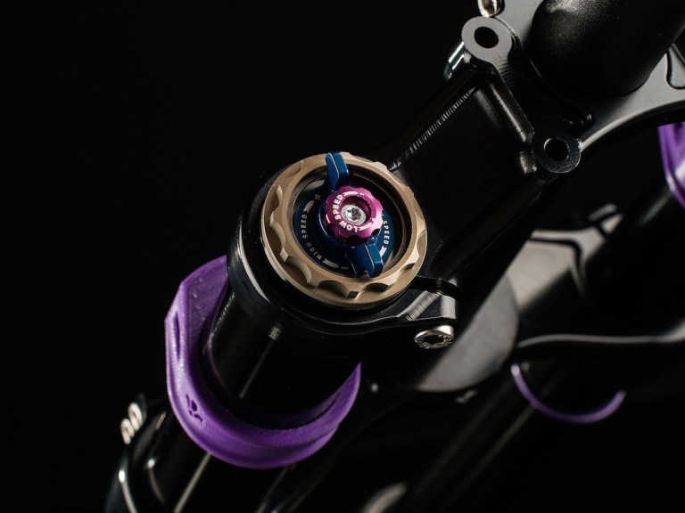 Formula Unveils New Nero Downhill Fork