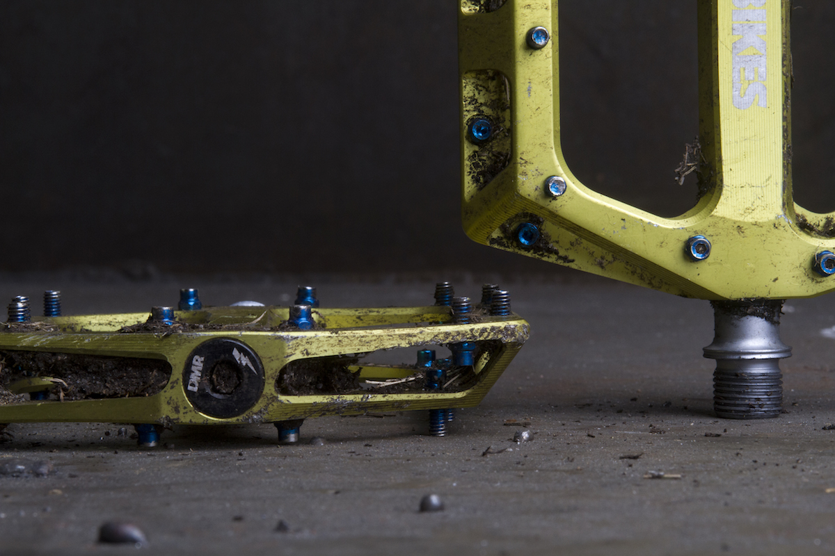dmr vault flat pedals