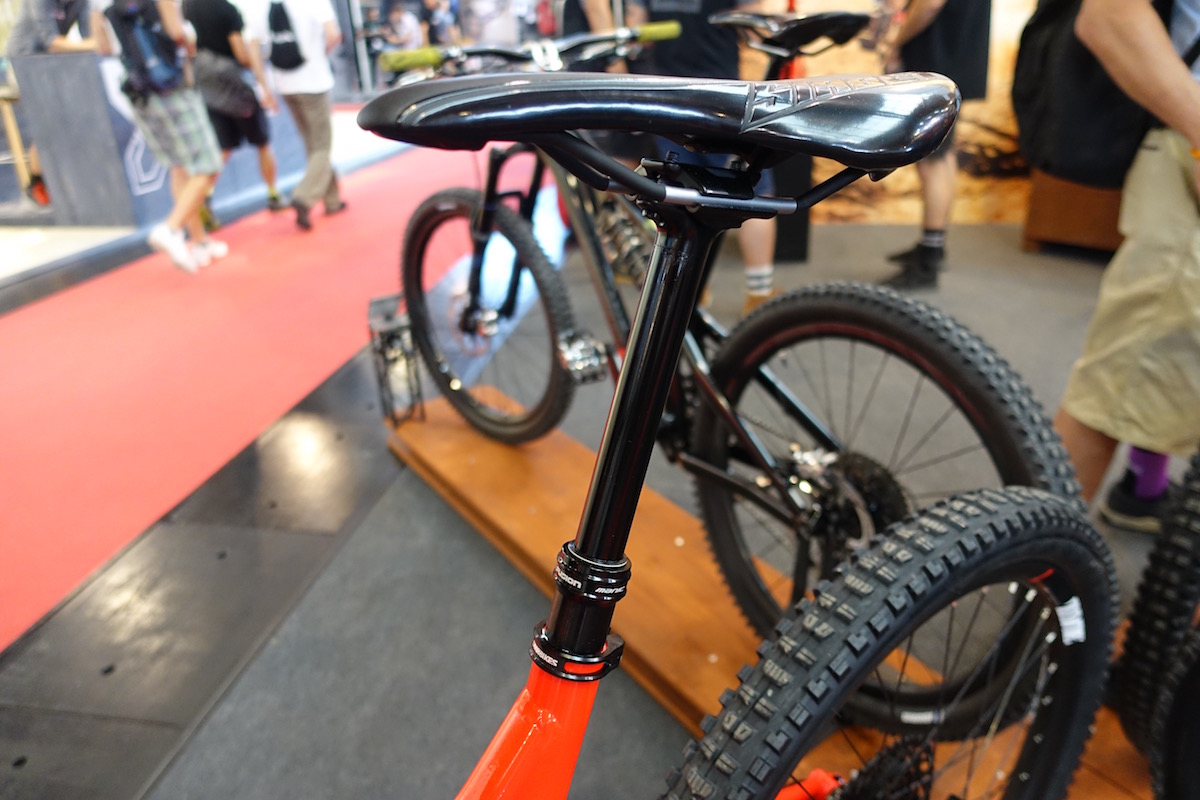 dmr deathgrip grips vault pedals sled