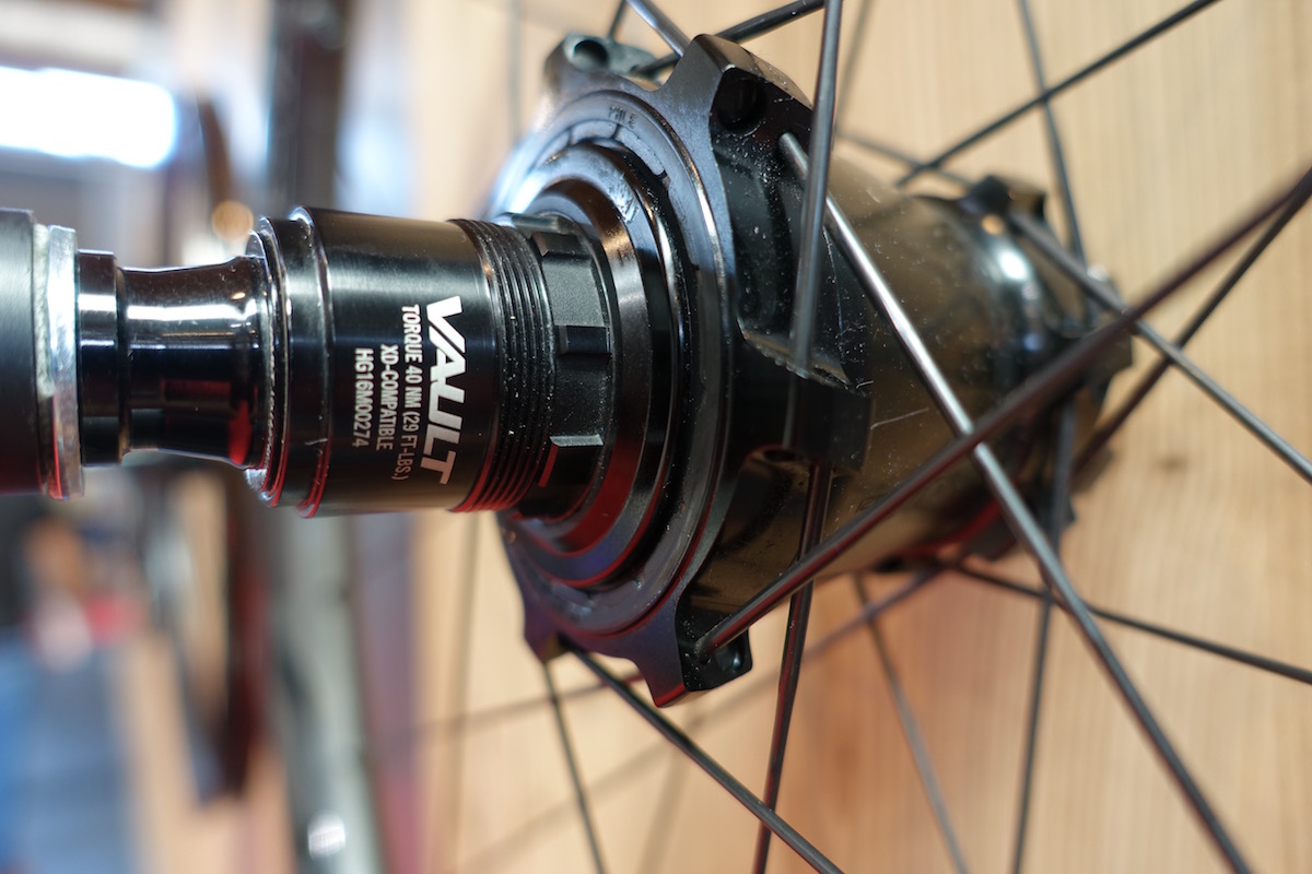 race face next sl carbon wheel arc rim