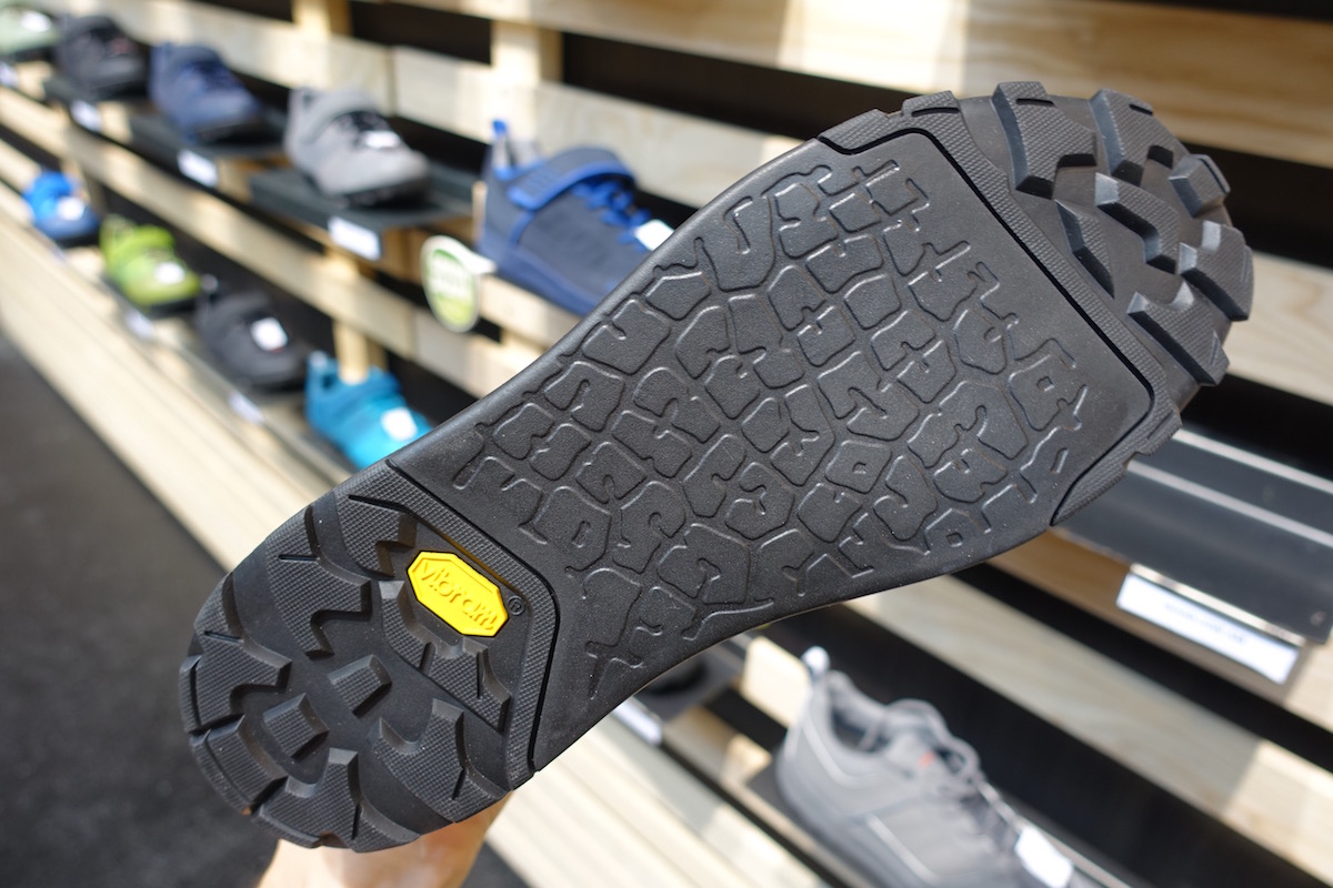 vaude flat pedal shoe moab