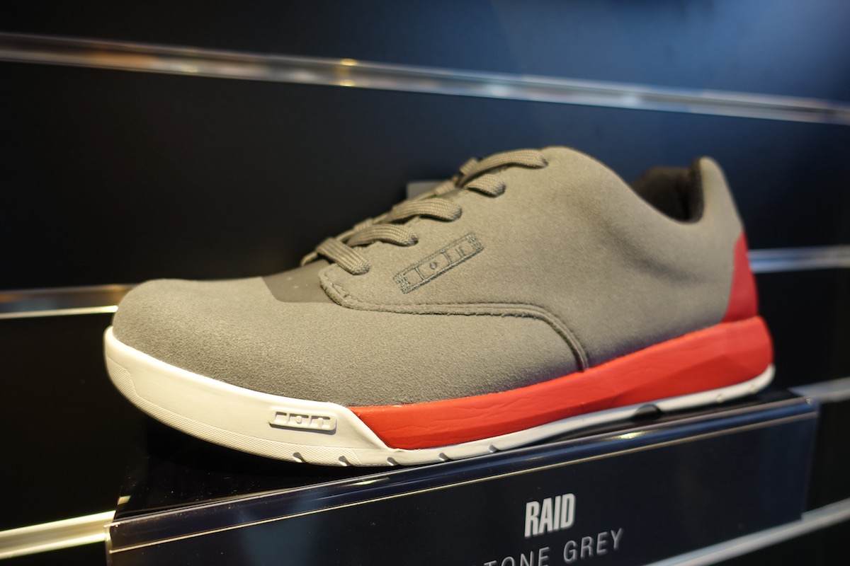 ion flat pedal shoe