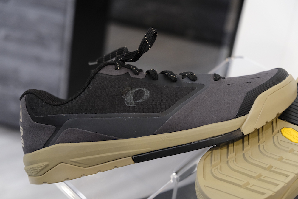pearl izumi flat pedal shoe