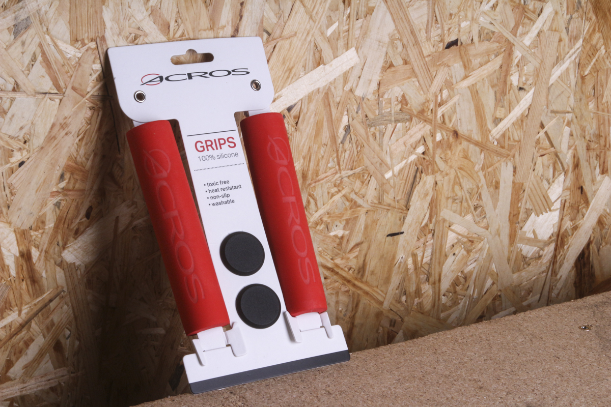 foam silicone grips