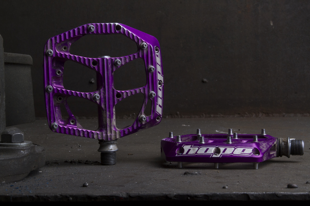 hope f20 flat pedals purple issue 113