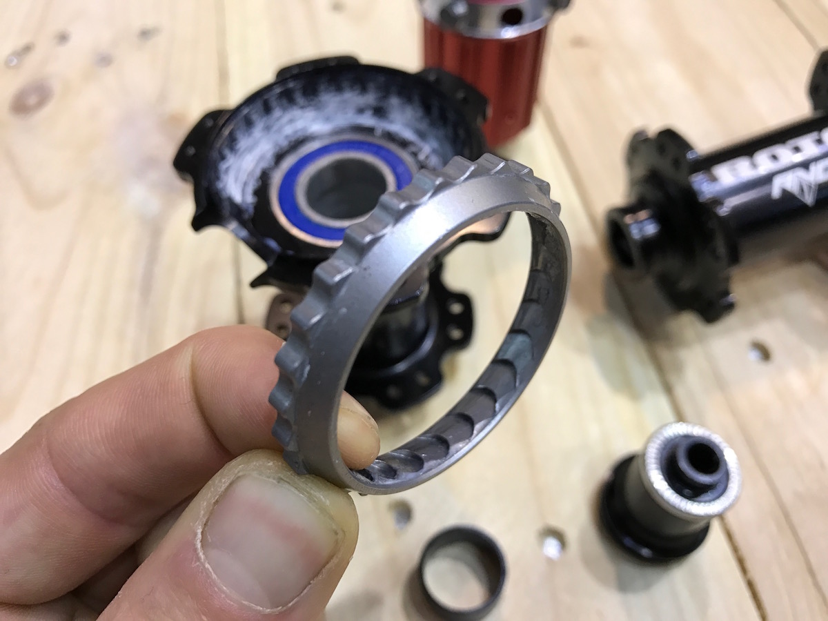 rotor freehub clutch mechanism hub