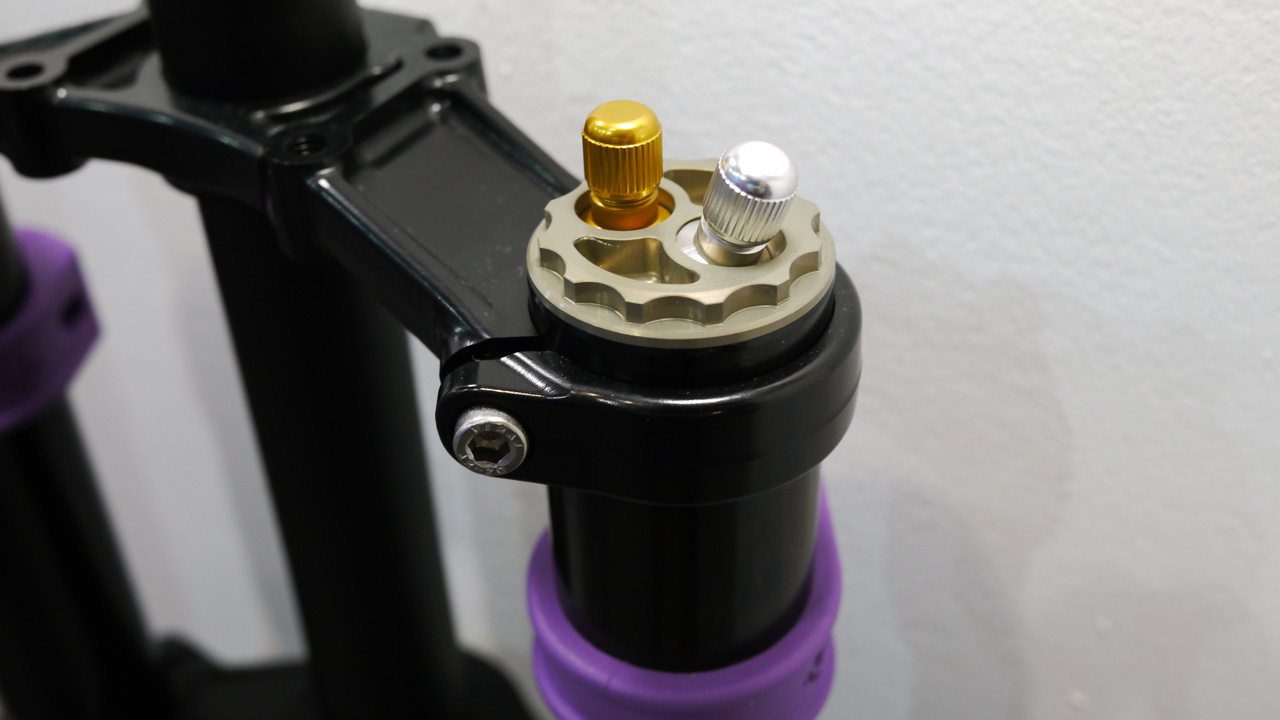 Eurobike 2017: Formula Launch The Nero, A Triple Valve Air Downhill Fork