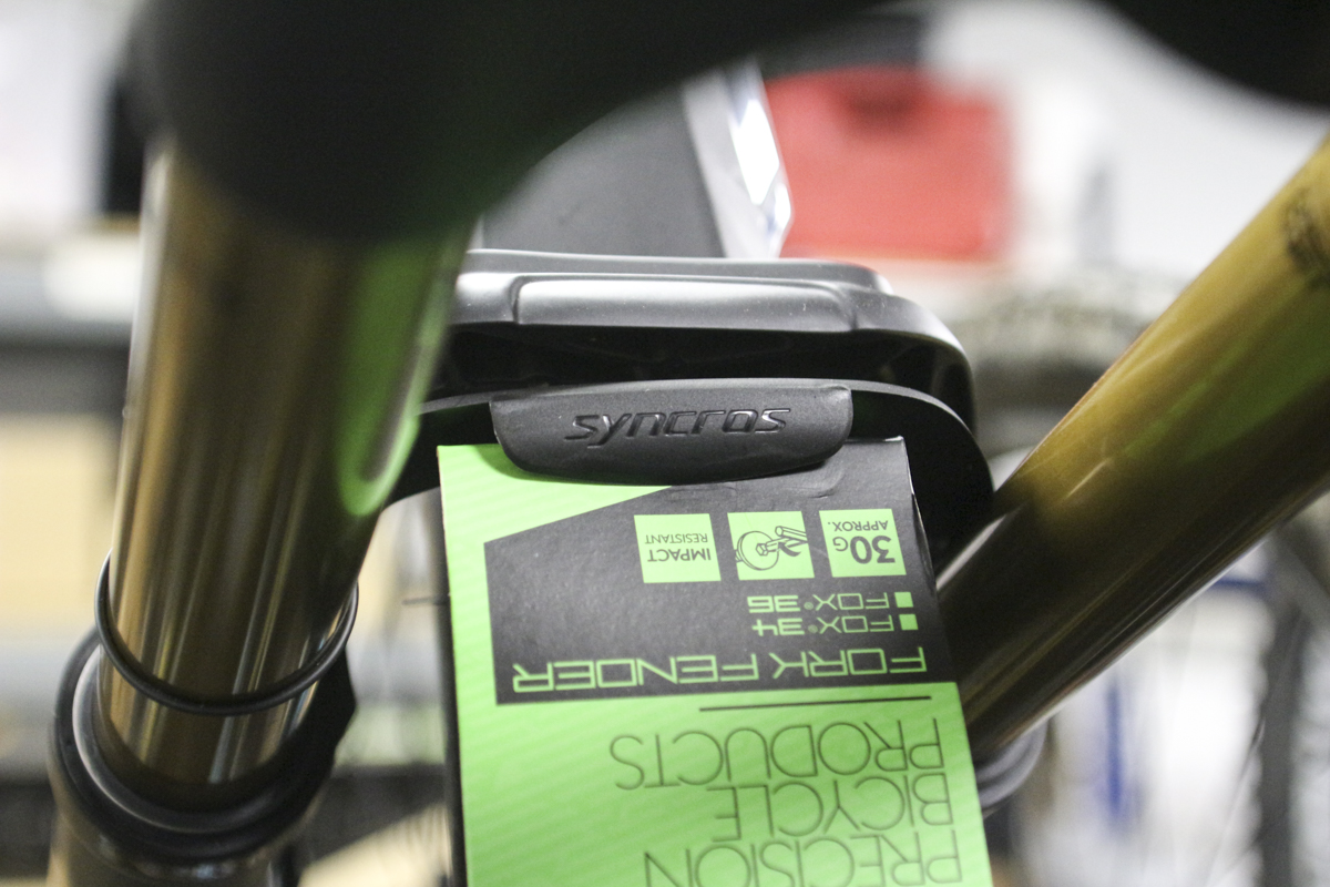 shoulder pads syncros mudguard
