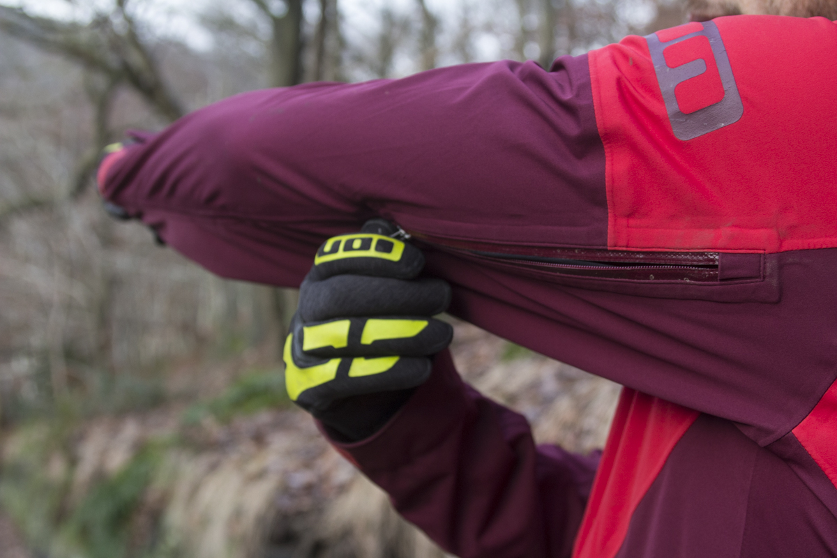 ion vario waterproof jacket wil