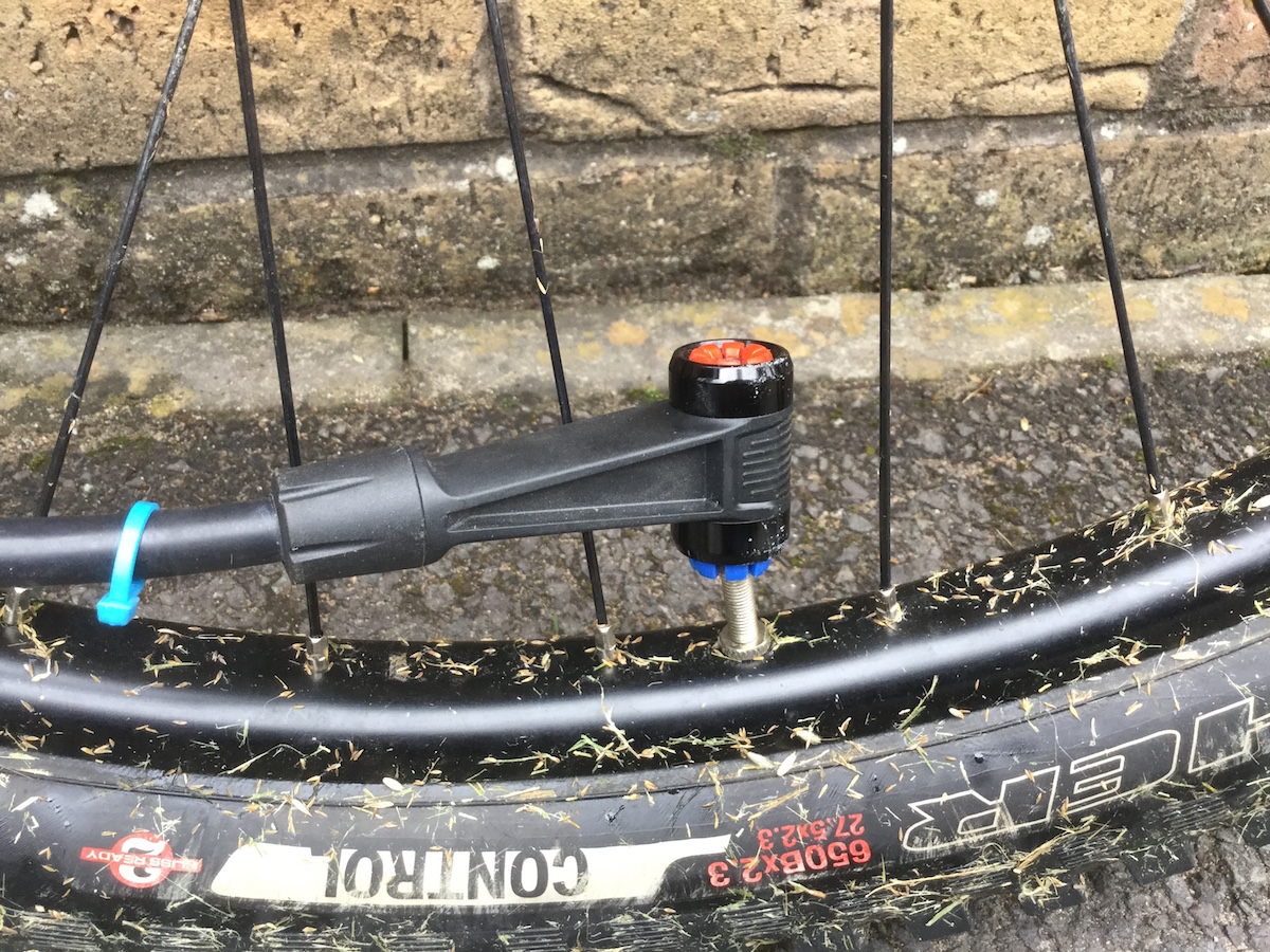 pro tubeless tyre inflator co2 fire extinguisher