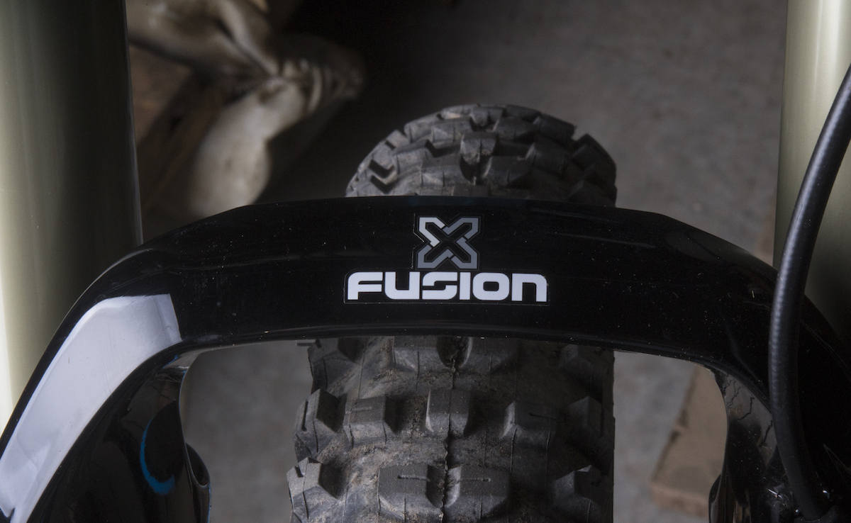 The Roughcut HLR damper is sublime and simply superb, giving a composed measured feel and good grip on the trail without ever giving up too much movement.