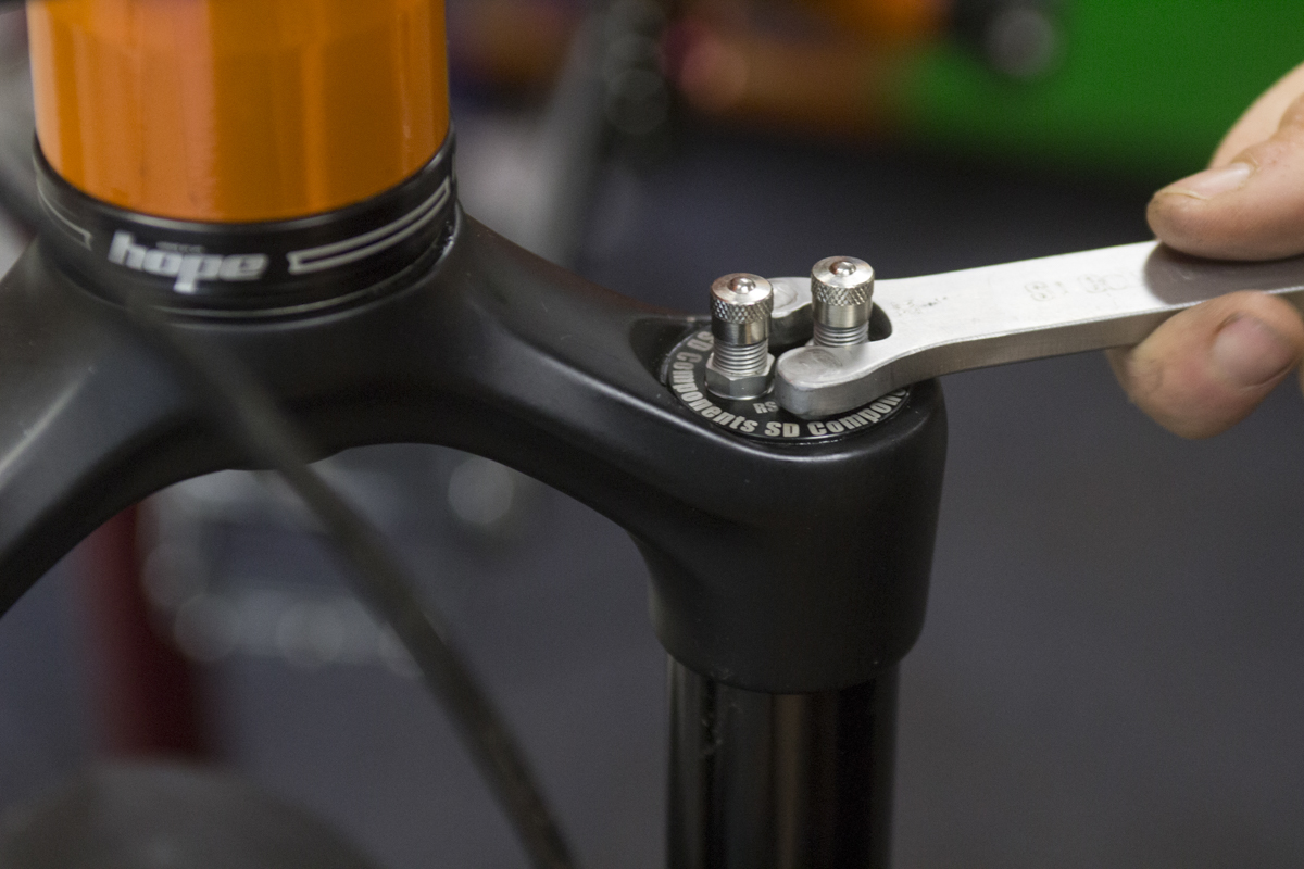 rockshox lyrik dvc sd components air spring tool suspension