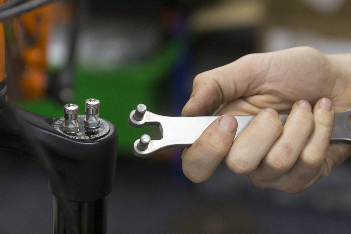 rockshox lyrik dvc sd components air spring tool suspension
