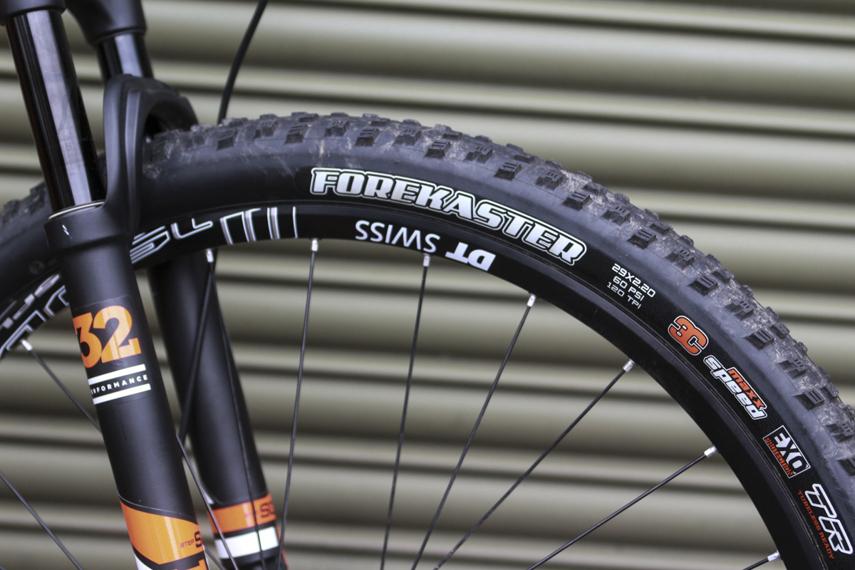 genesis mantle carbon hardtail