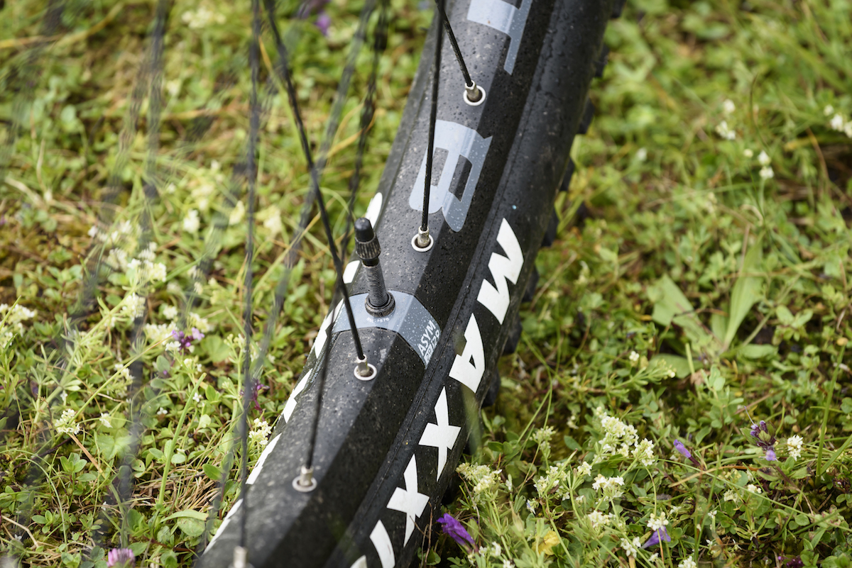 kona honzo carbon trail 29in hardtail innsbruck wtb