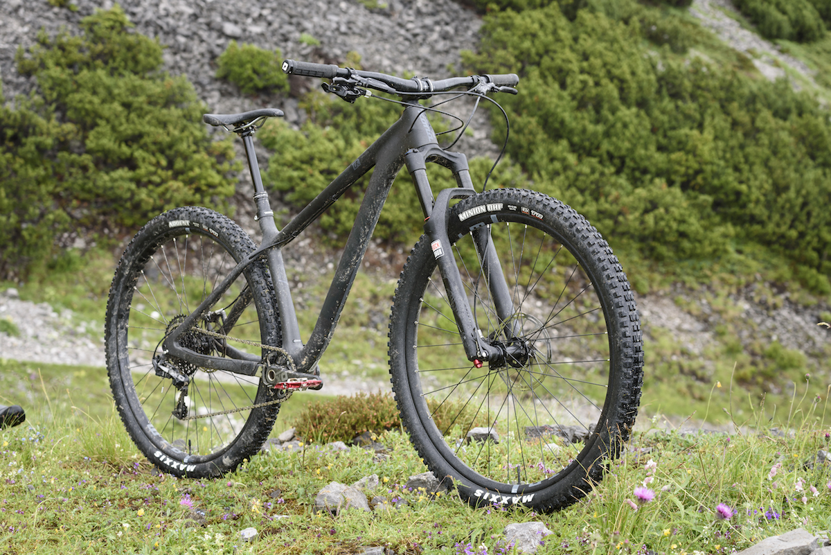 Review: Kona Honzo Carbon Trail DL