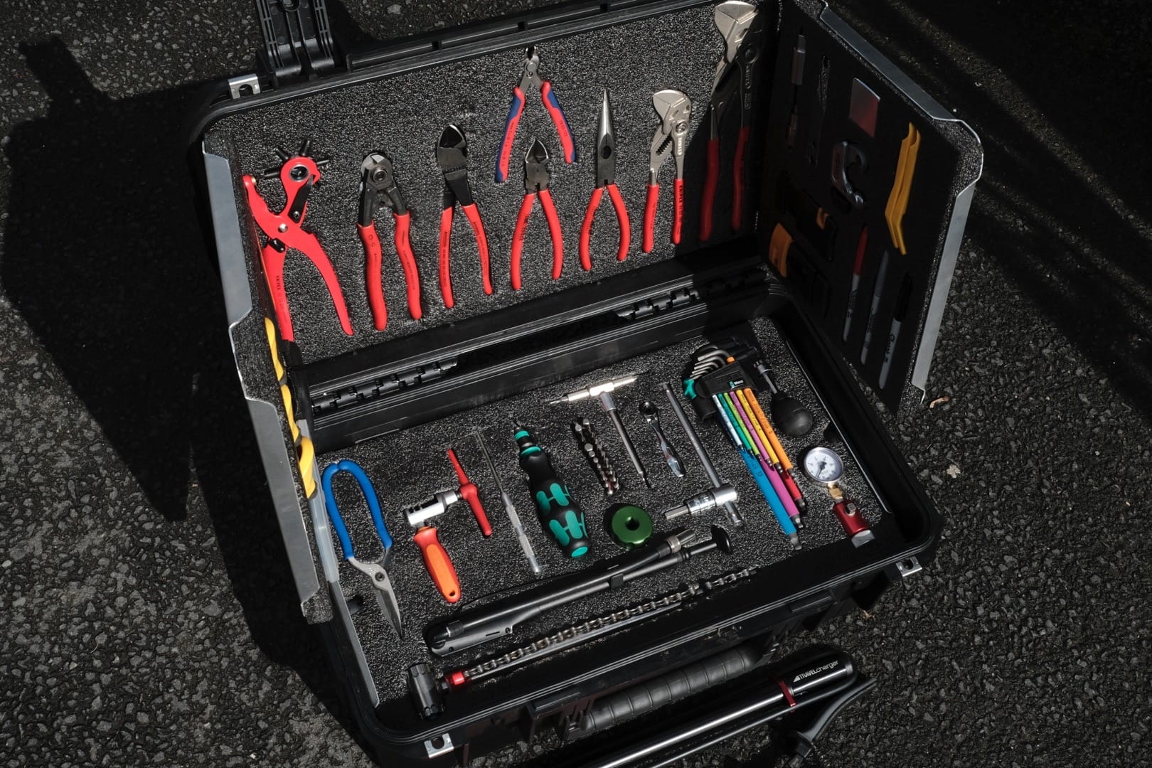 The 7 Top Tools Of The Trek Enduro Mechanic