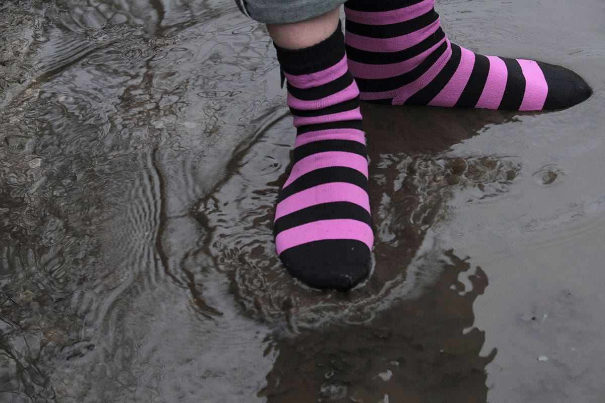 dexshell bamboo socks waterproof pink stripes puddle wet