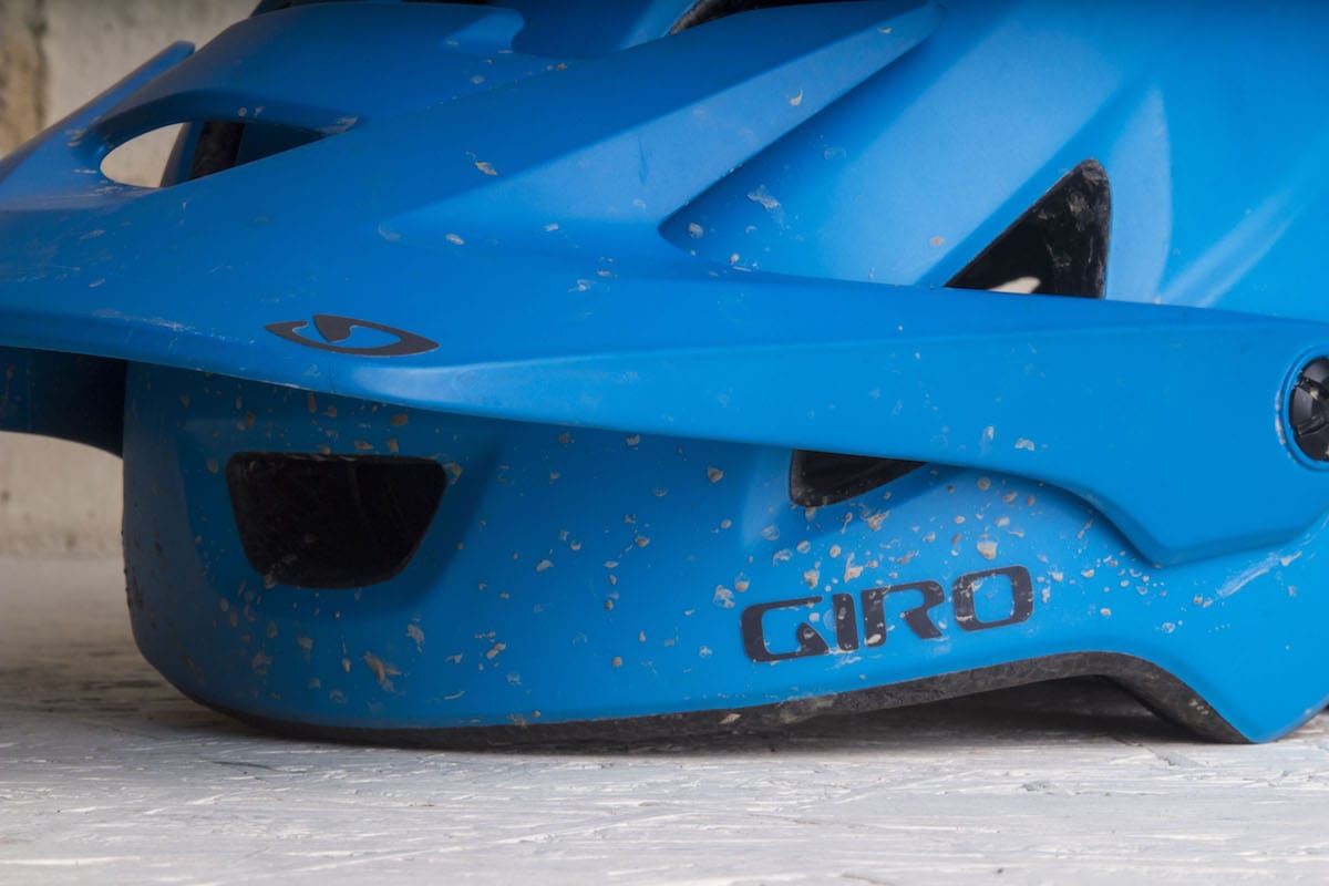 giro chronicle helmet mips