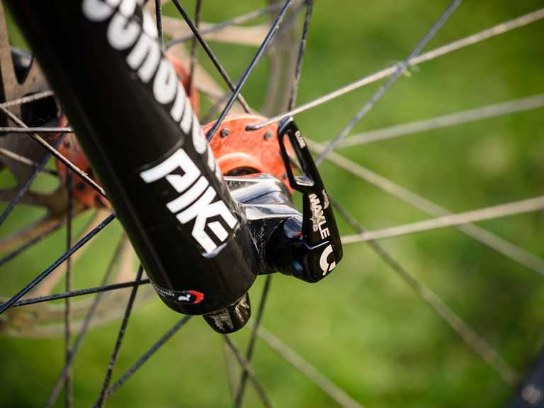 Review: Is The 2018 RockShox Pike RCT3 Still Master Of The Mountain?