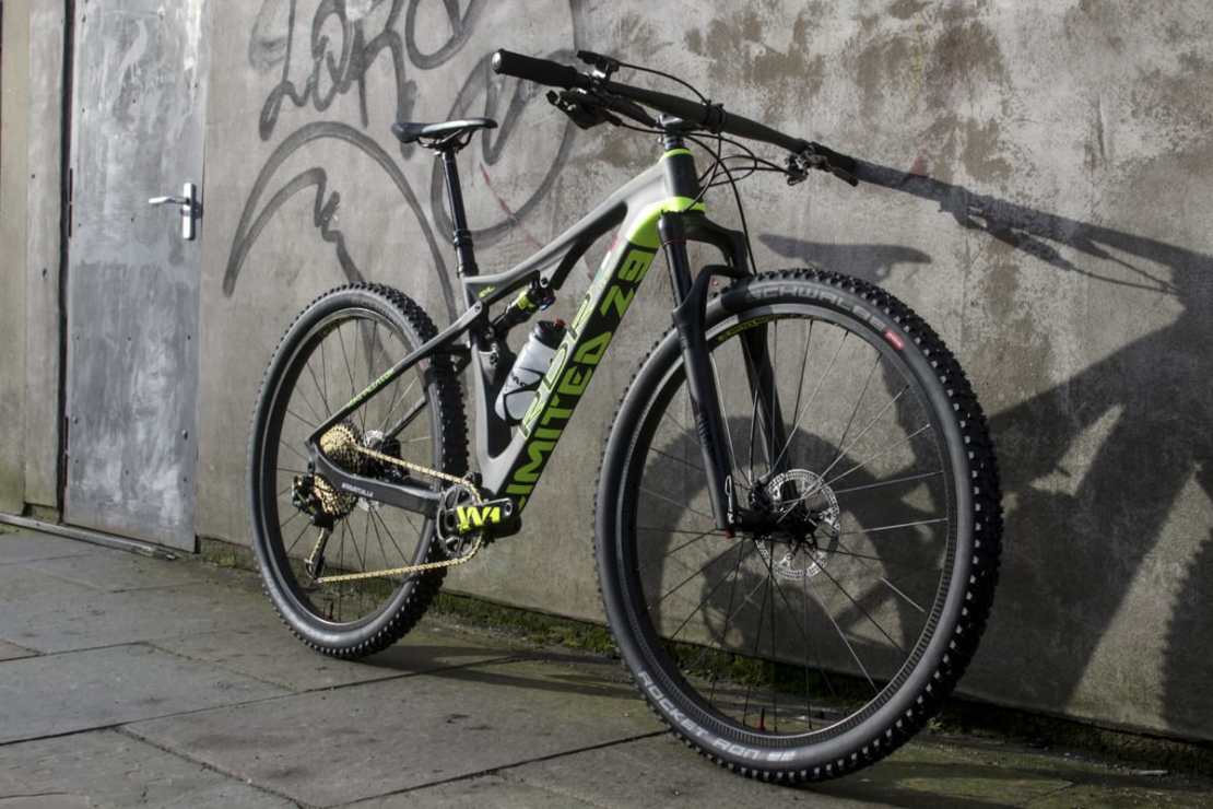 Fresh Goods Friday 384 – Two bikes and a guitar!