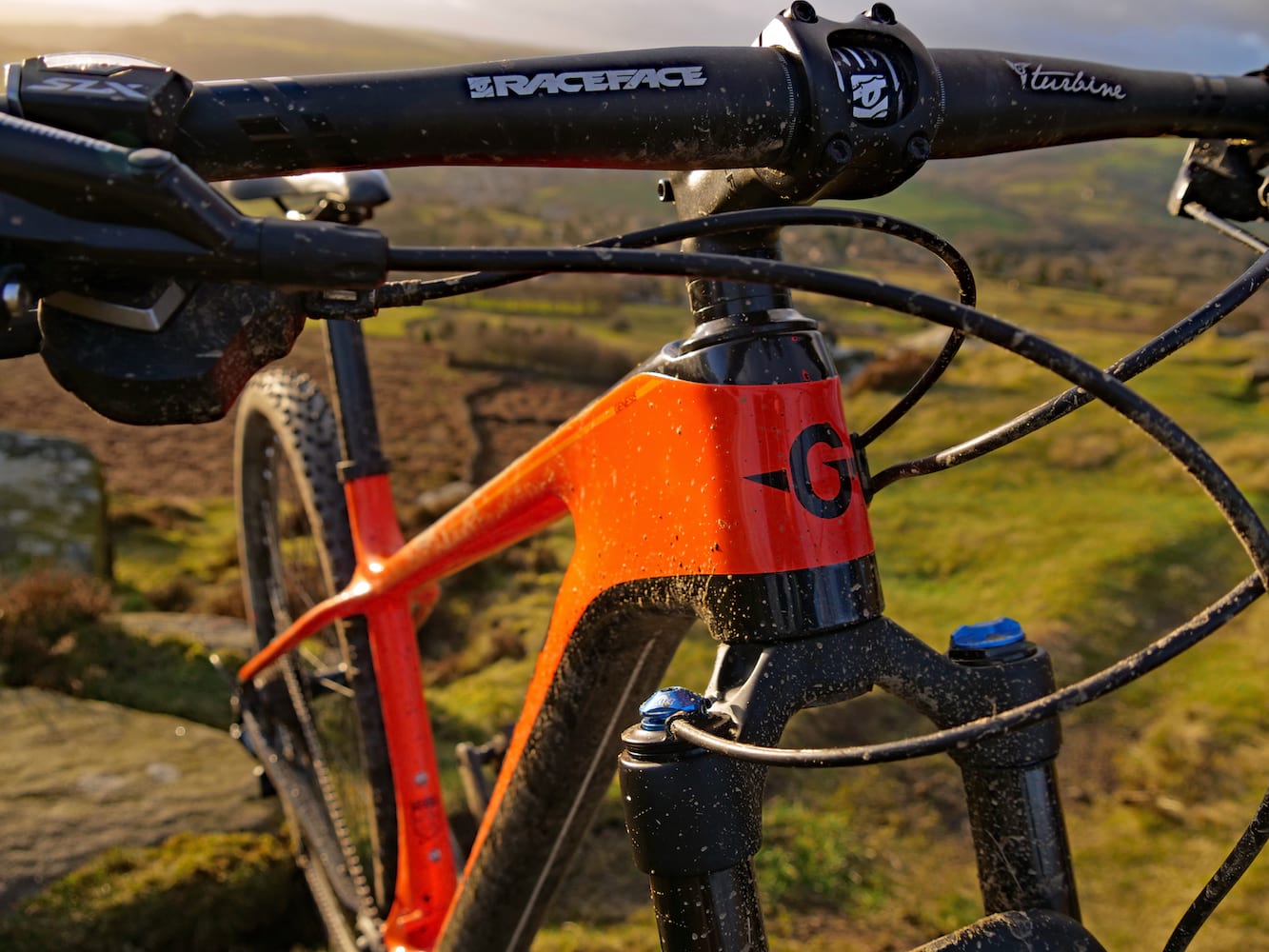 genesis mantle 20 carbon hardtail