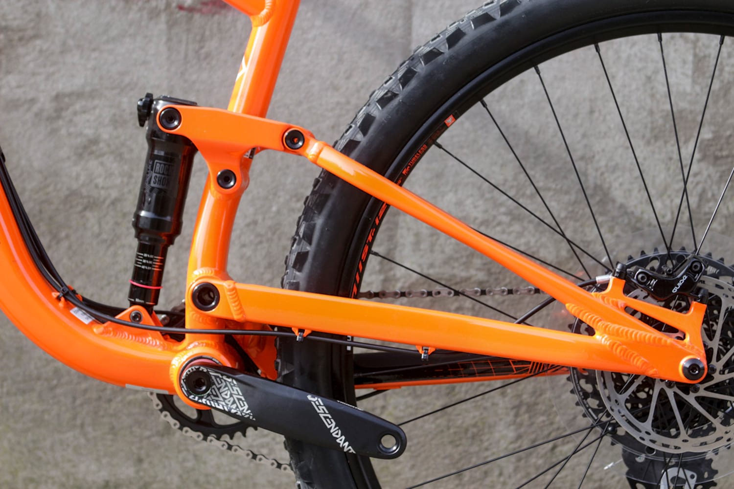 Wireless Shifting Is Here! As Is Wide Rubber! Pumps! Bikes! Shoes! Glasses too! It’s Fresh Goods Friday 388!