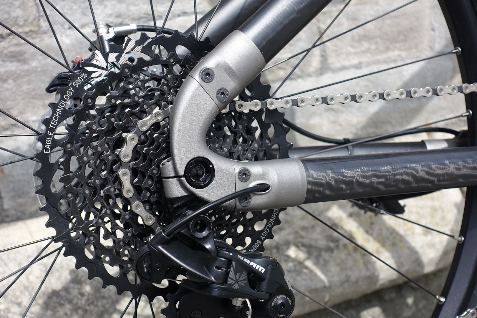 robot r-zero titanium carbon 3d printing