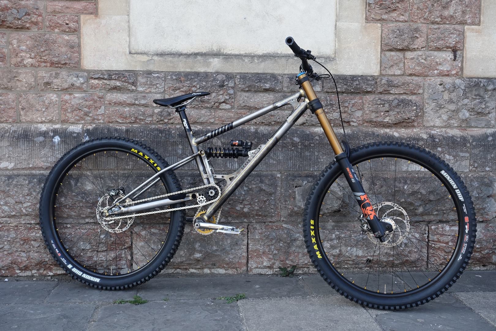 starling sturn 29er downhill bike steel coil