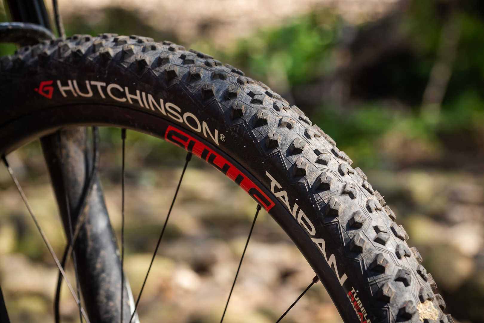 Review: Hutchinson Taipan Hardskin 29×2.25in Tyres